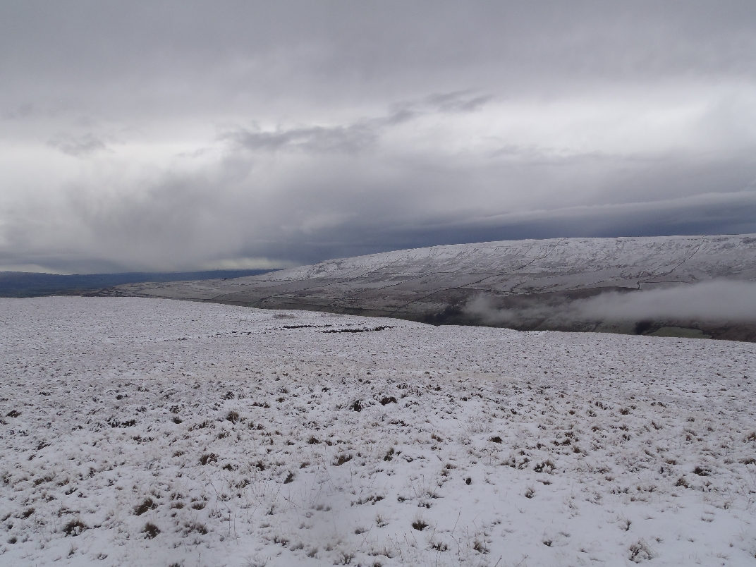 Ribblehead - Whernside - Ingleborough - Ribblehead