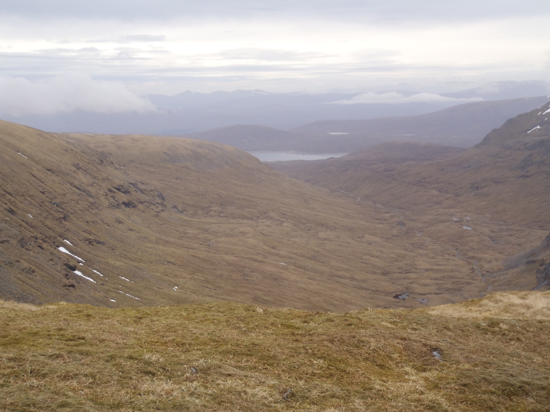 Day 2 - An Coileachan - Meall Gorm - Sgurr Mor - Meall a'Chrasgaidh - Sgurr nan Clach Geala - Sgurr nan Each