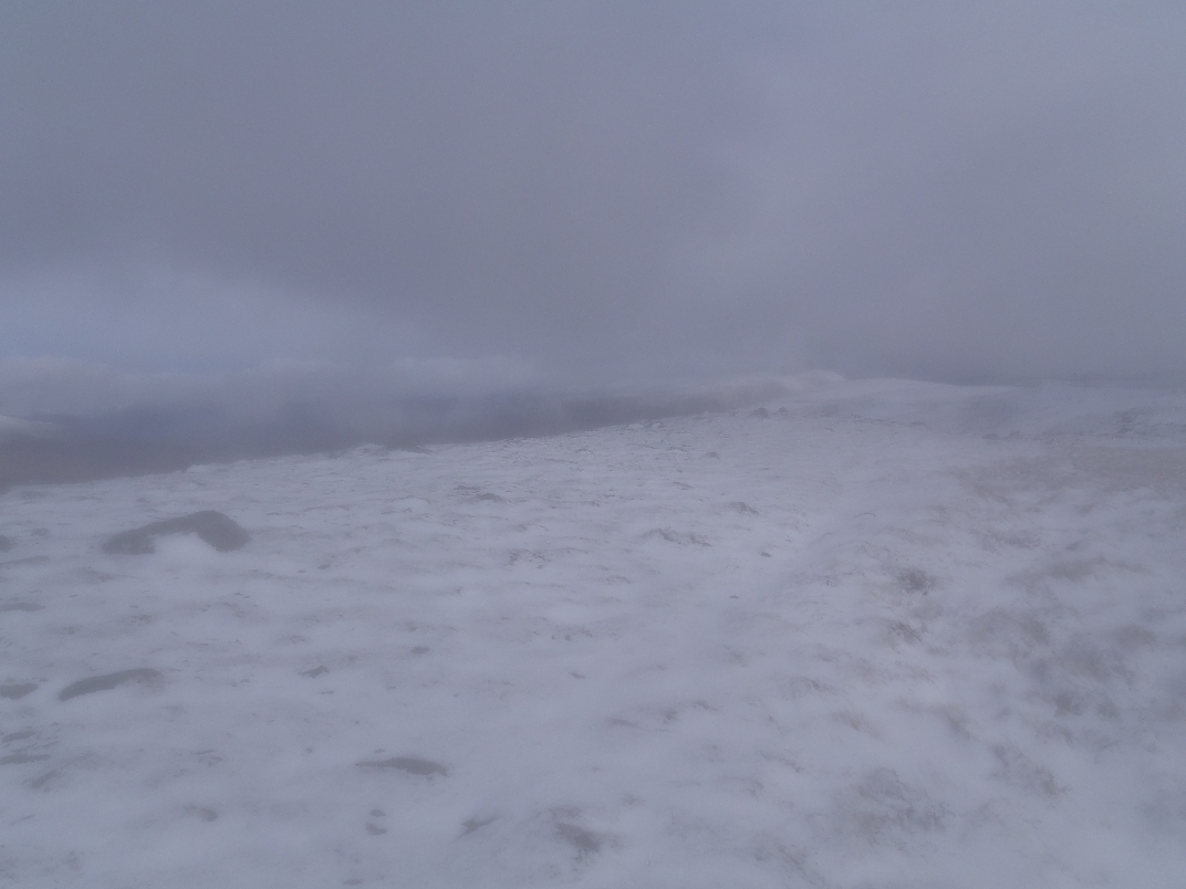 Day 2 - Carn Dearg + Diollaid a' Chairn