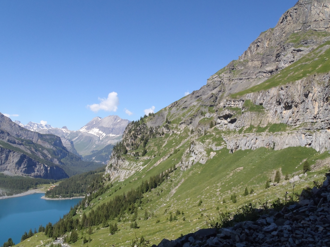 Oeschinensee Gondola - Blumlisalphutte