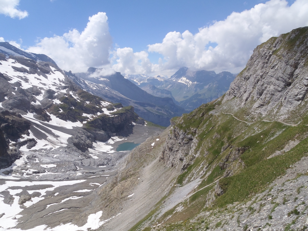 Oeschinensee Gondola - Blumlisalphutte