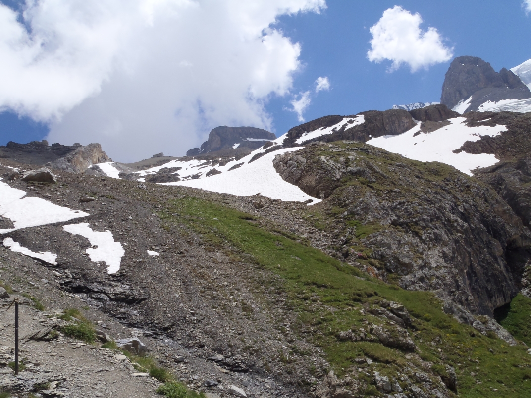 Oeschinensee Gondola - Blumlisalphutte