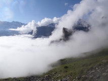 Day 3 - Rotsotckhutte - Schilthorn (2969m) - Cloud is rising as we climb