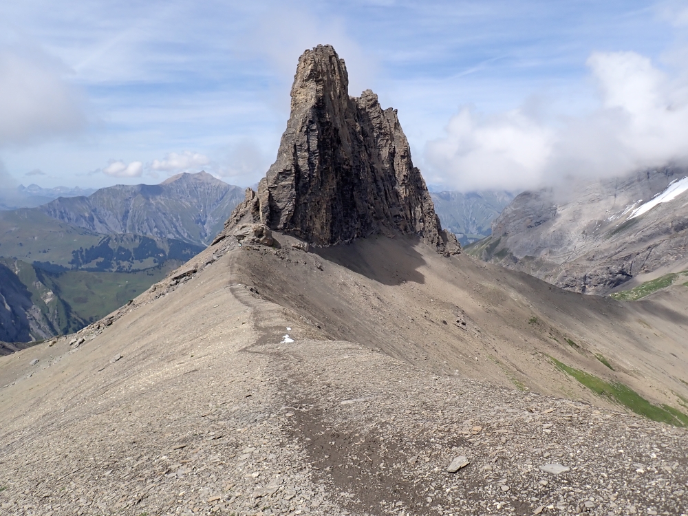 Day 2 - Sunnbuel - Schwarenbach - Tschingellochtighore - Engstligenalp