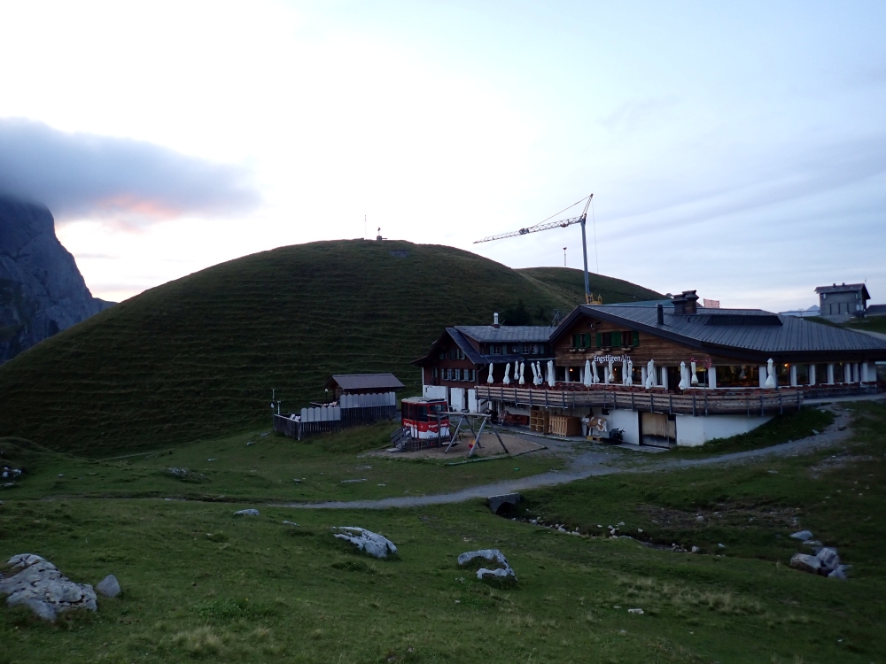 Day 2 - Sunnbuel - Schwarenbach - Tschingellochtighore - Engstligenalp
