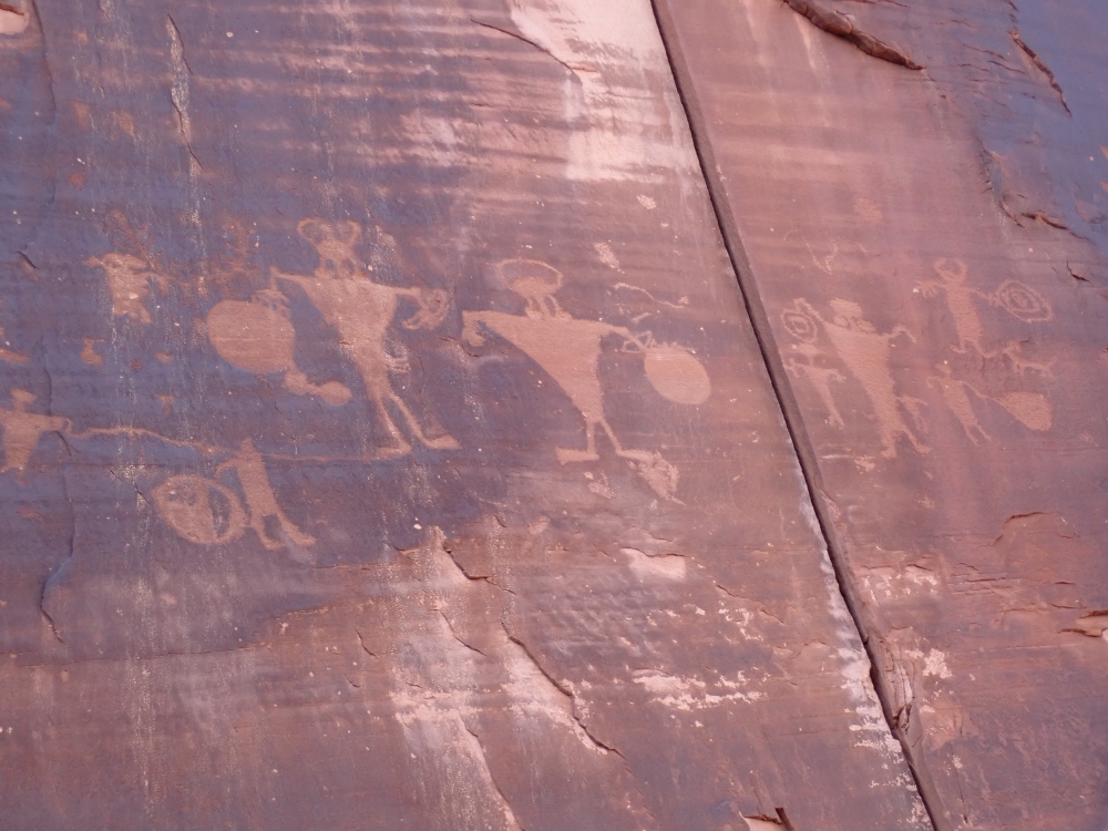 Potash Petroglyphs and Dinosaur Tracks